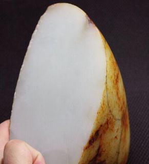 直播:顶级和田玉籽料开料