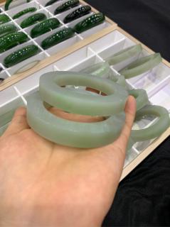和田玉翠青手镯